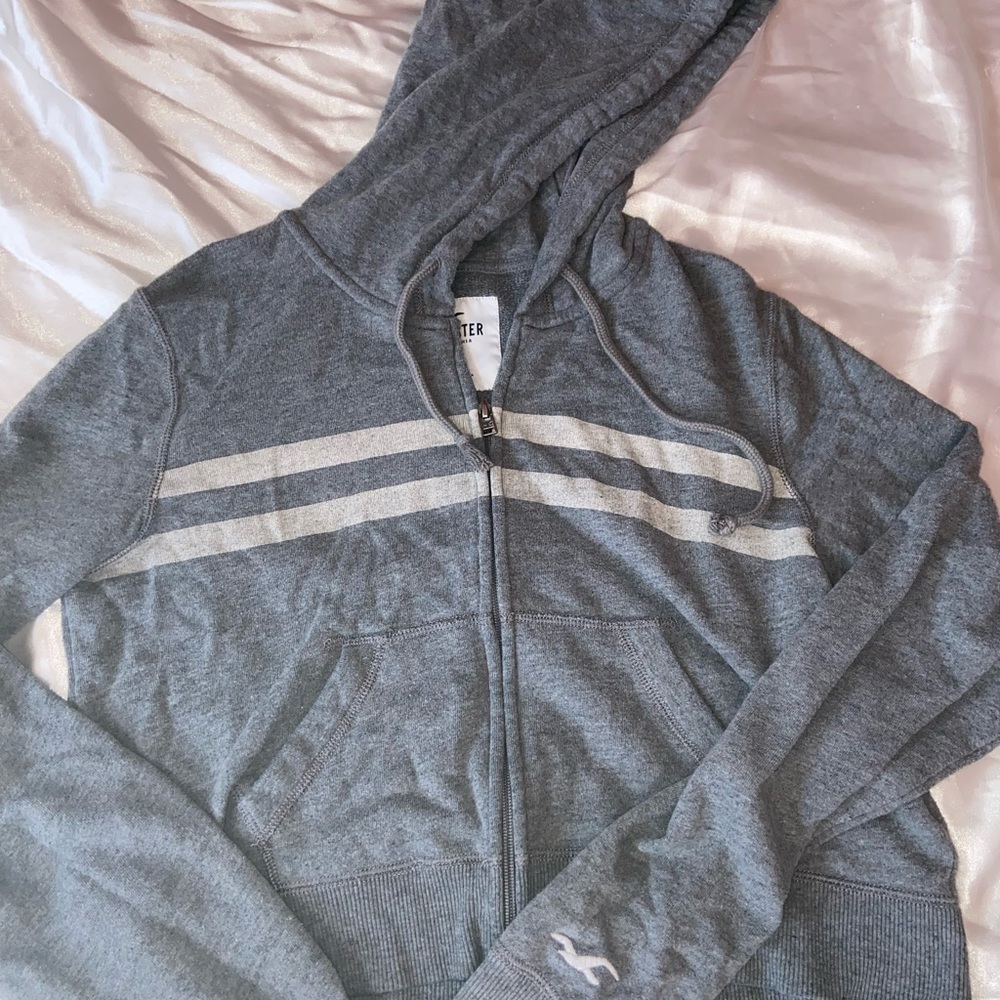Hollister Cropped ZipUp Hoodie